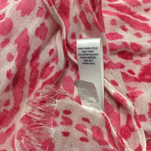 Gap Pink Ikat Fringe Scarf - Picture 3 of 4